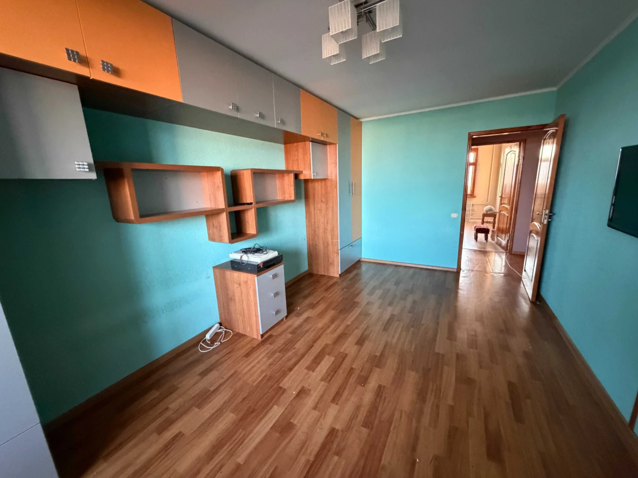Sale of a 3-bedroom apartment on Victory Avenue, Алексеевка