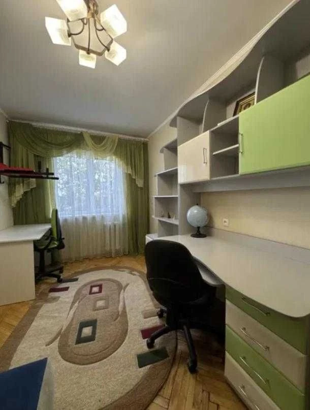 В продаже 2 к кв с капитальным ремонтом, на ХТЗ, район Церкв