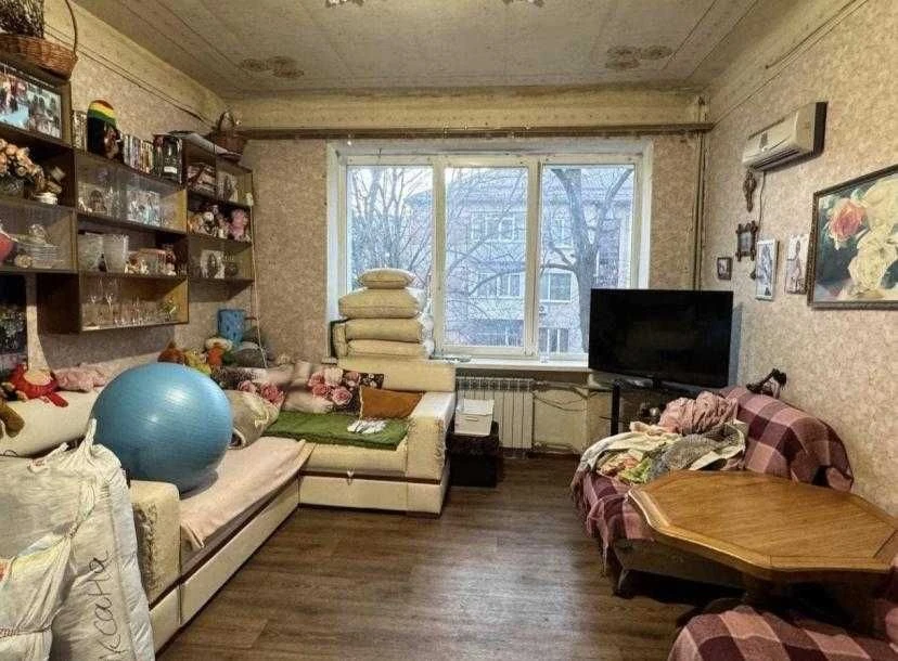 В продаже 3 к кв на ХТЗ, метро в пешей доступности 5 минут