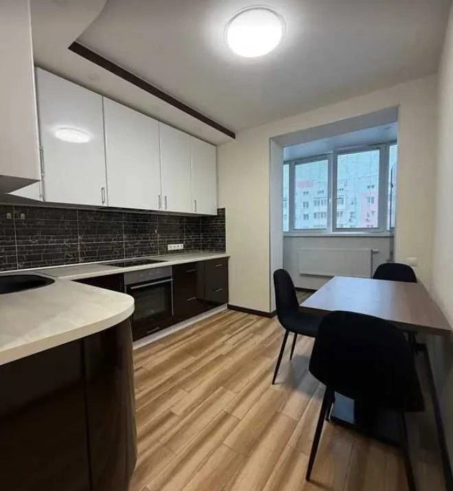 Sale of 1 apartment in residential complex "Mira 2" with renovated