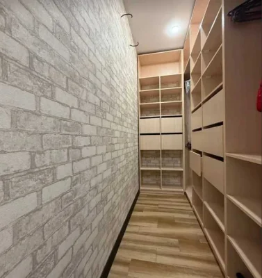 Sale of 1 apartment in residential complex "Mira 2" with renovated