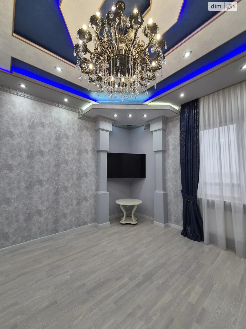 Long-Term Rental Apartment, Podil