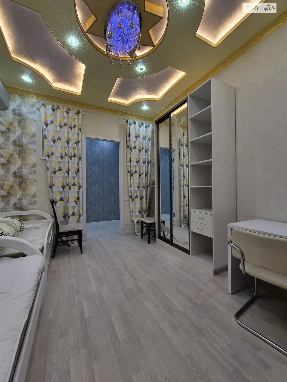 Long-Term Rental Apartment, Podil