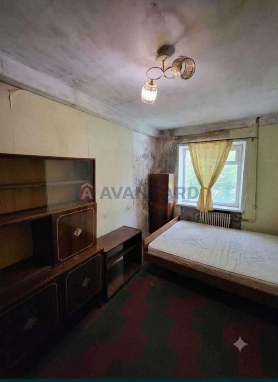 For Sale 3-Room Apartment Under Renovation