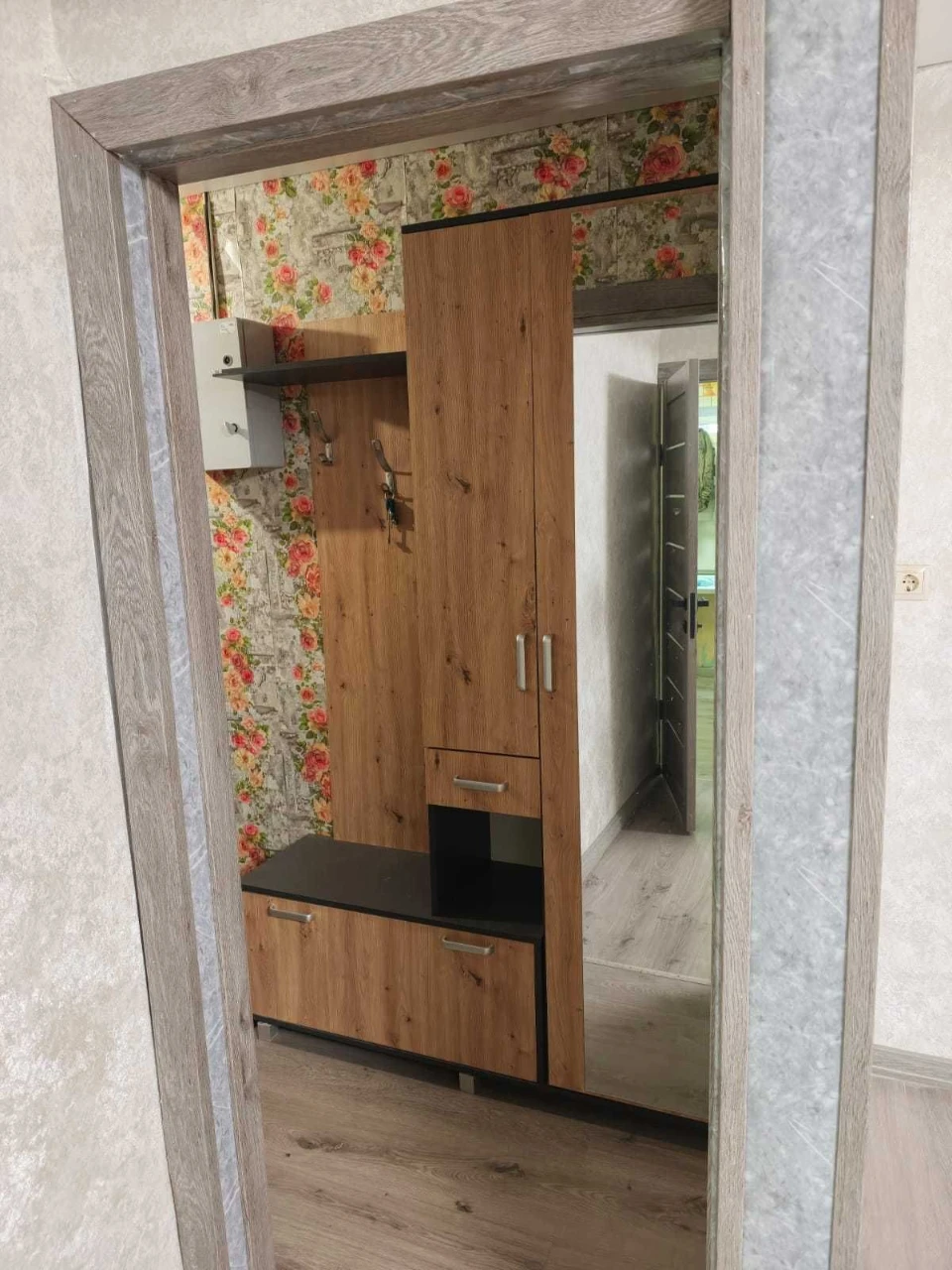 For sale 3-room apartment with renovation
