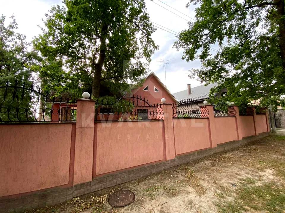 Land. Irpin', Mechnikova st.