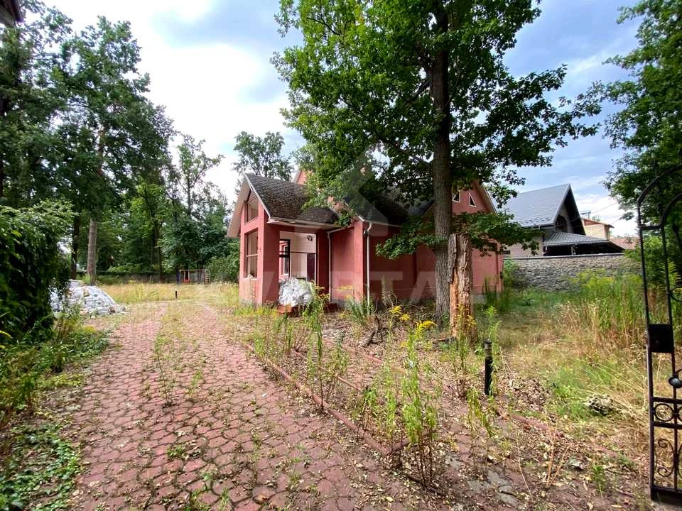 Land. Irpin', Mechnikova st.