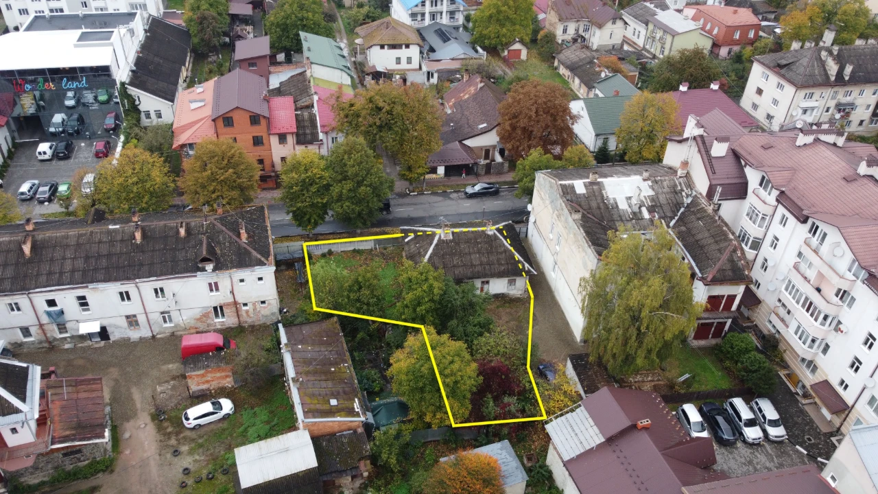 Продаж ділянки під будівництво в центрі міста Стрий