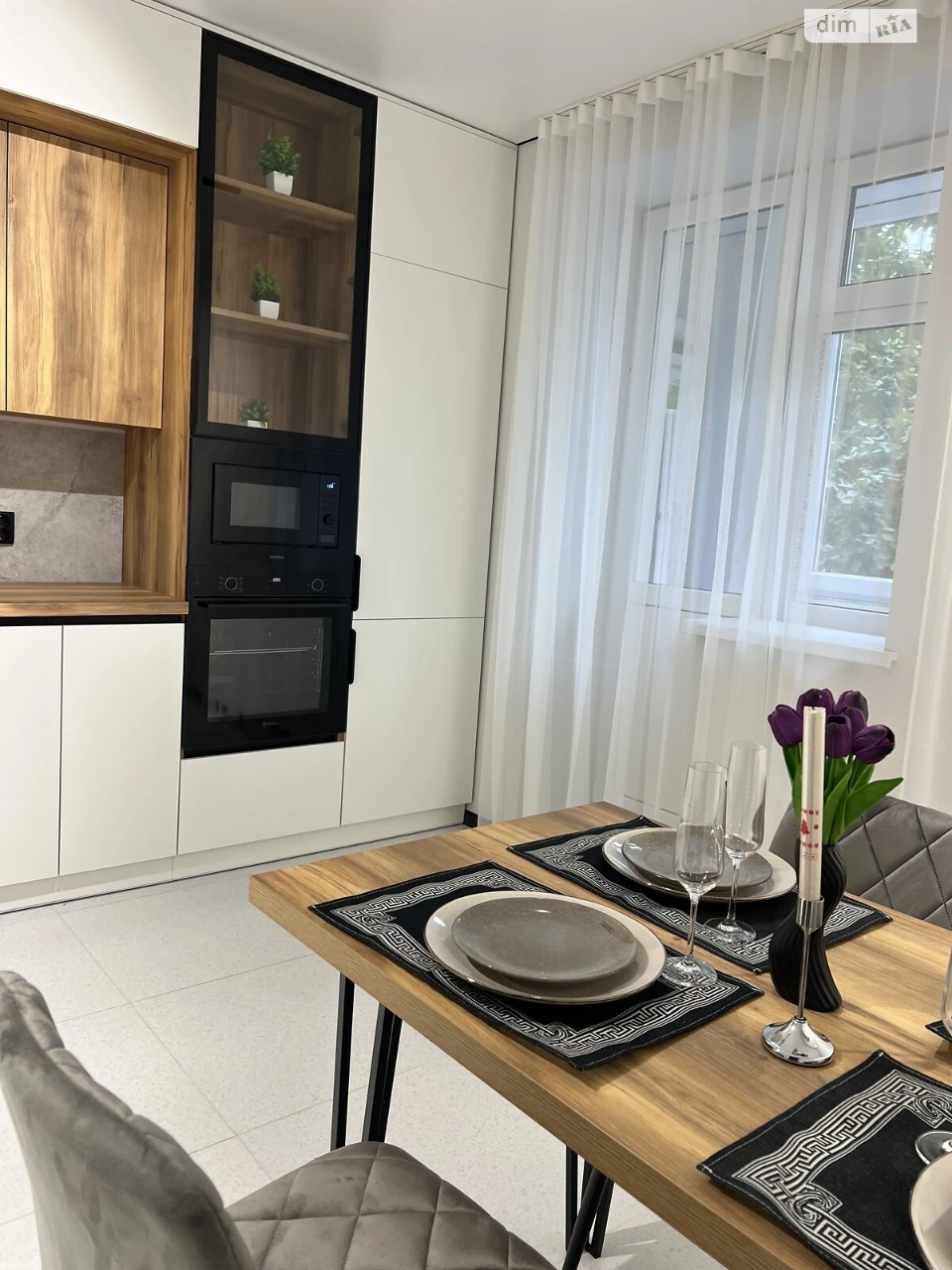 Long-Term Rental Apartment, New World