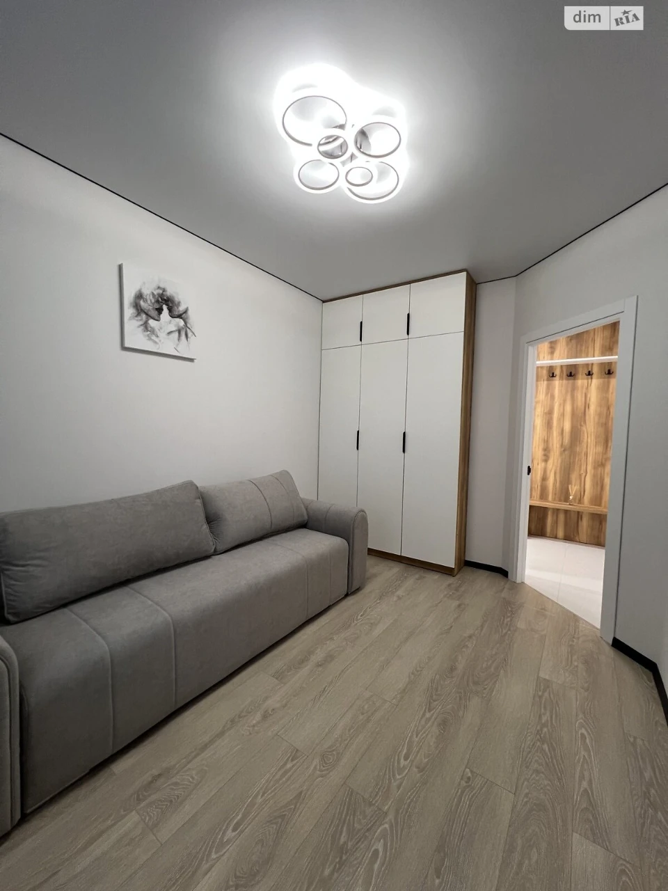 Long-Term Rental Apartment, New World