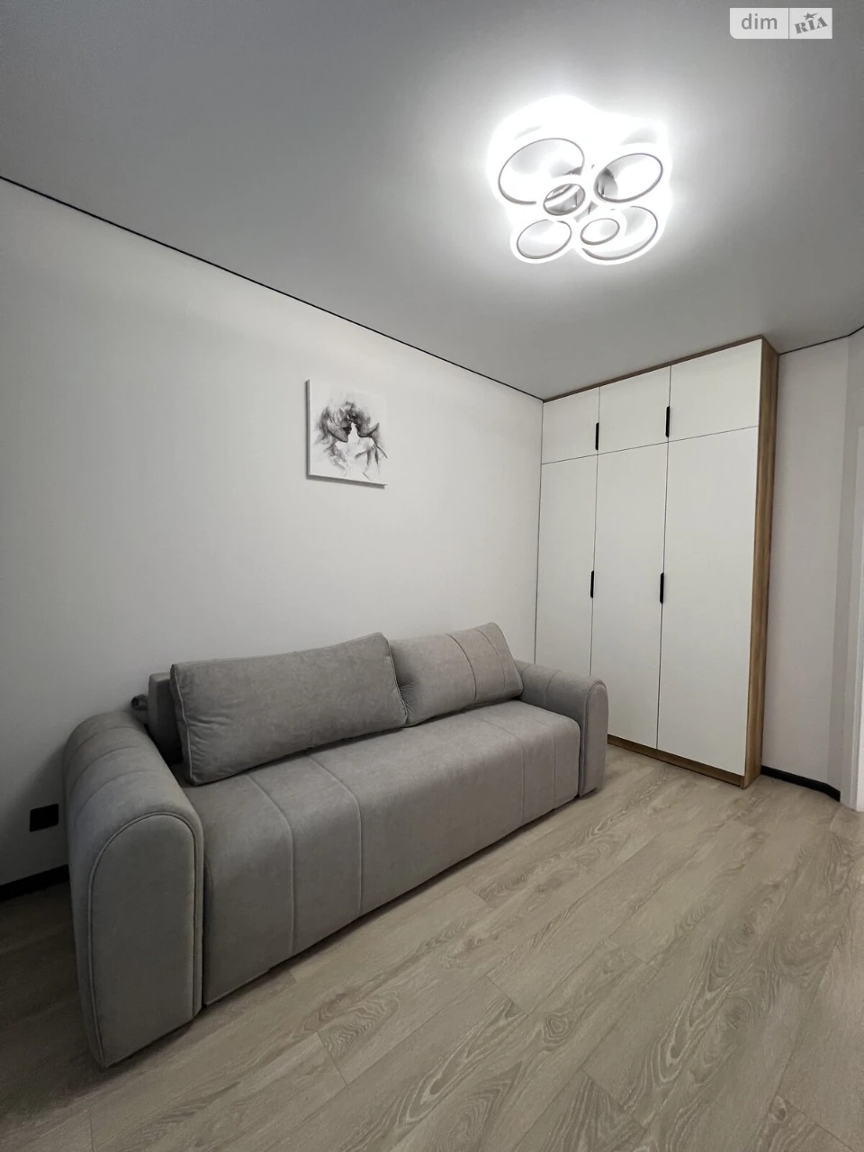 Long-Term Rental Apartment, New World