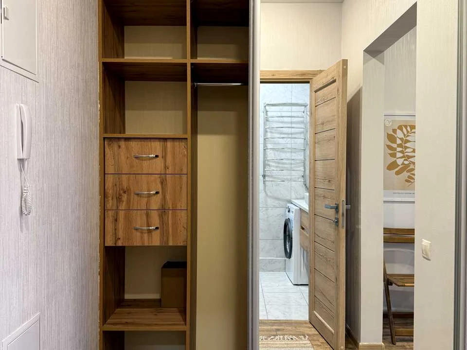 Apartment. Metrologichna Street, Kyiv