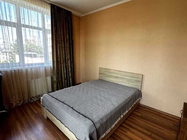 Apartment. Antonovicha st, Kyiv