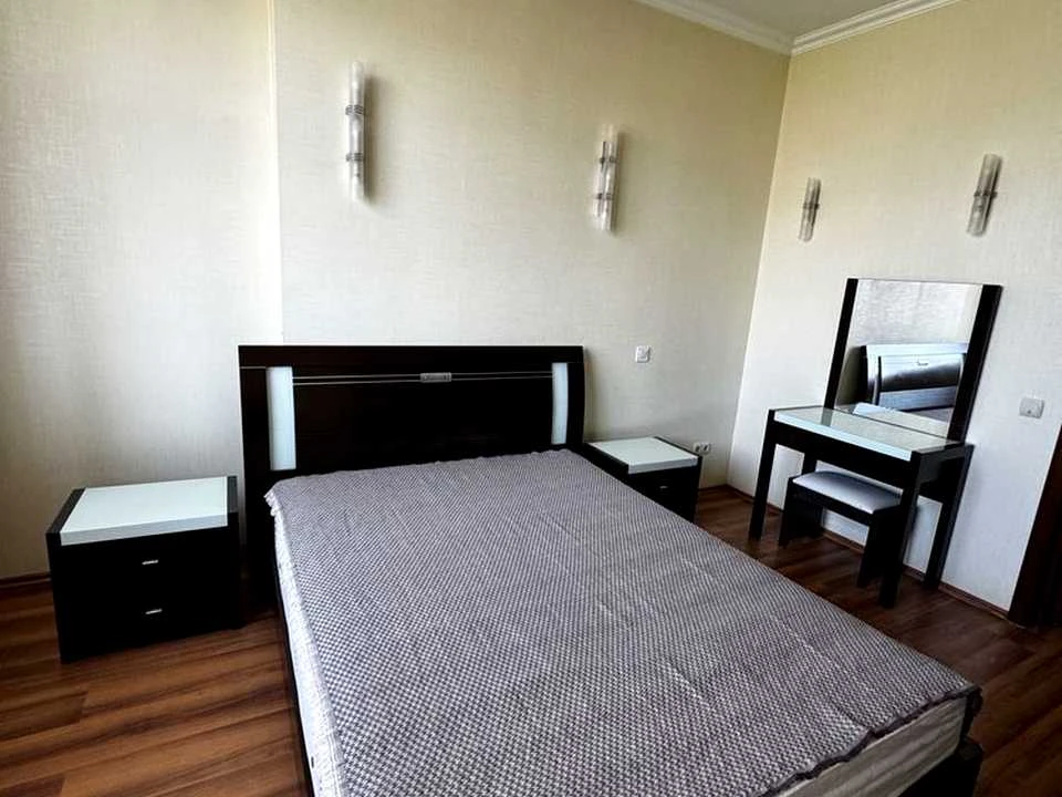 Apartment. Antonovicha st, Kyiv