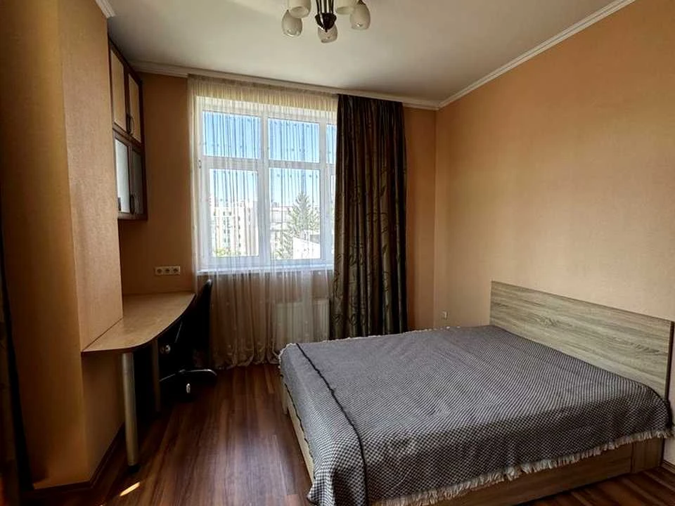 Apartment. Antonovicha st, Kyiv