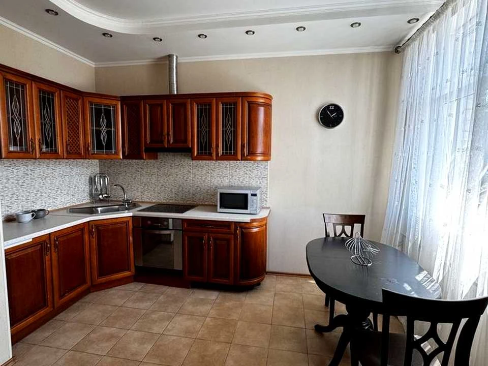 Apartment. Antonovicha st, Kyiv