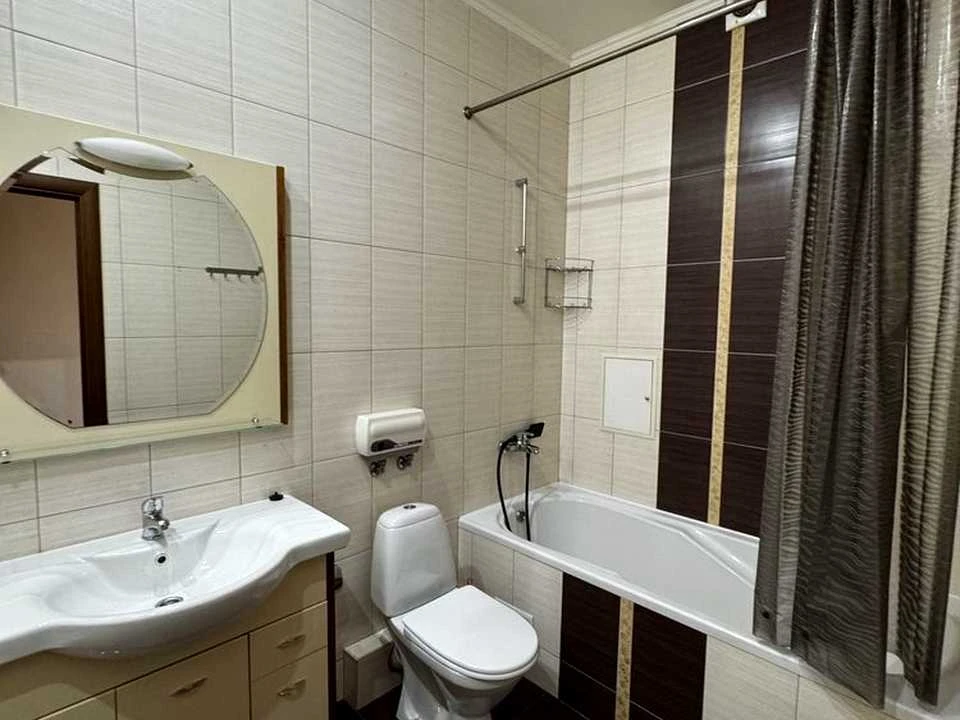 Apartment. Antonovicha st, Kyiv