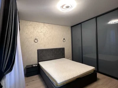 Apartment. Ivan Vykhovs'kyi Street, Kyiv