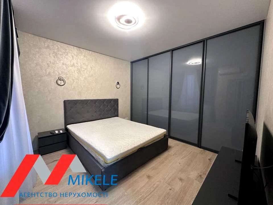 Apartment. Ivan Vykhovs'kyi Street, Kyiv