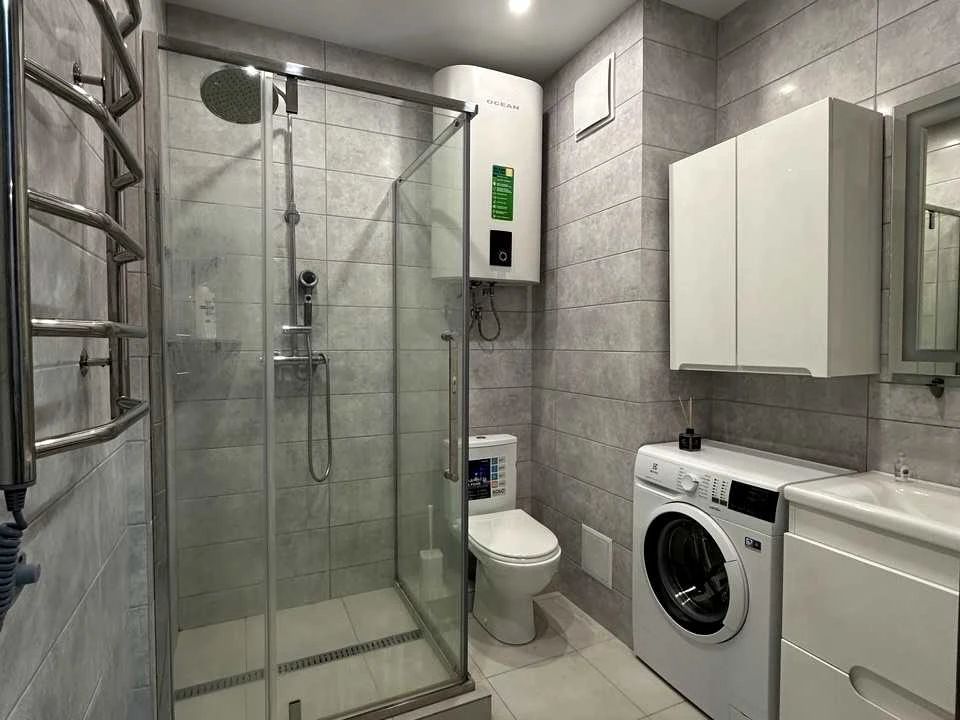 Apartment. Ivan Vykhovs'kyi Street, Kyiv