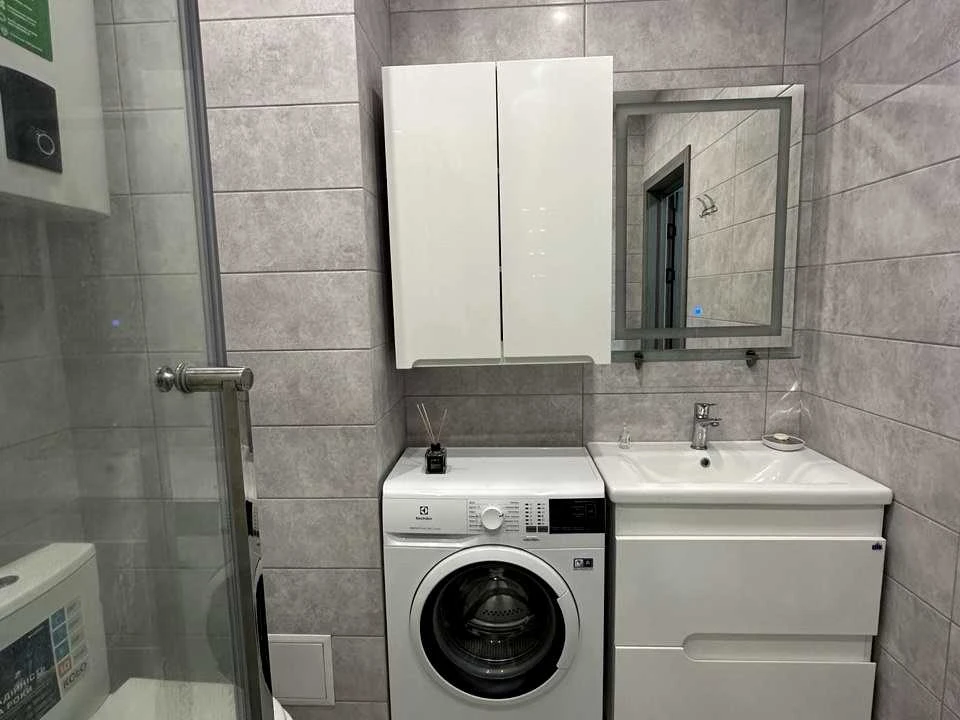 Apartment. Ivan Vykhovs'kyi Street, Kyiv