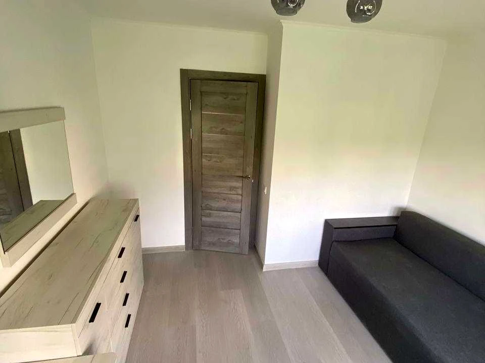 Apartment. Pechenyzka St., Kyiv