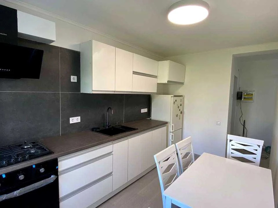 Apartment. Pechenyzka St., Kyiv