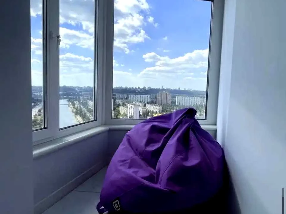 Квартира. Київ, Соборності просп.
