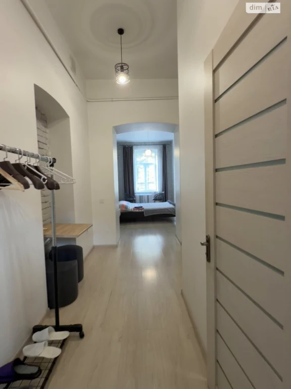 Apartment for Sale: Center