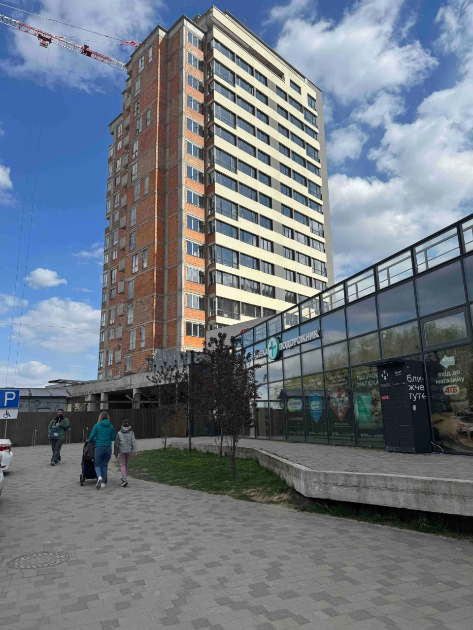 Продаж! 2-кімнатна квартира, вул. Очеретяна Микол