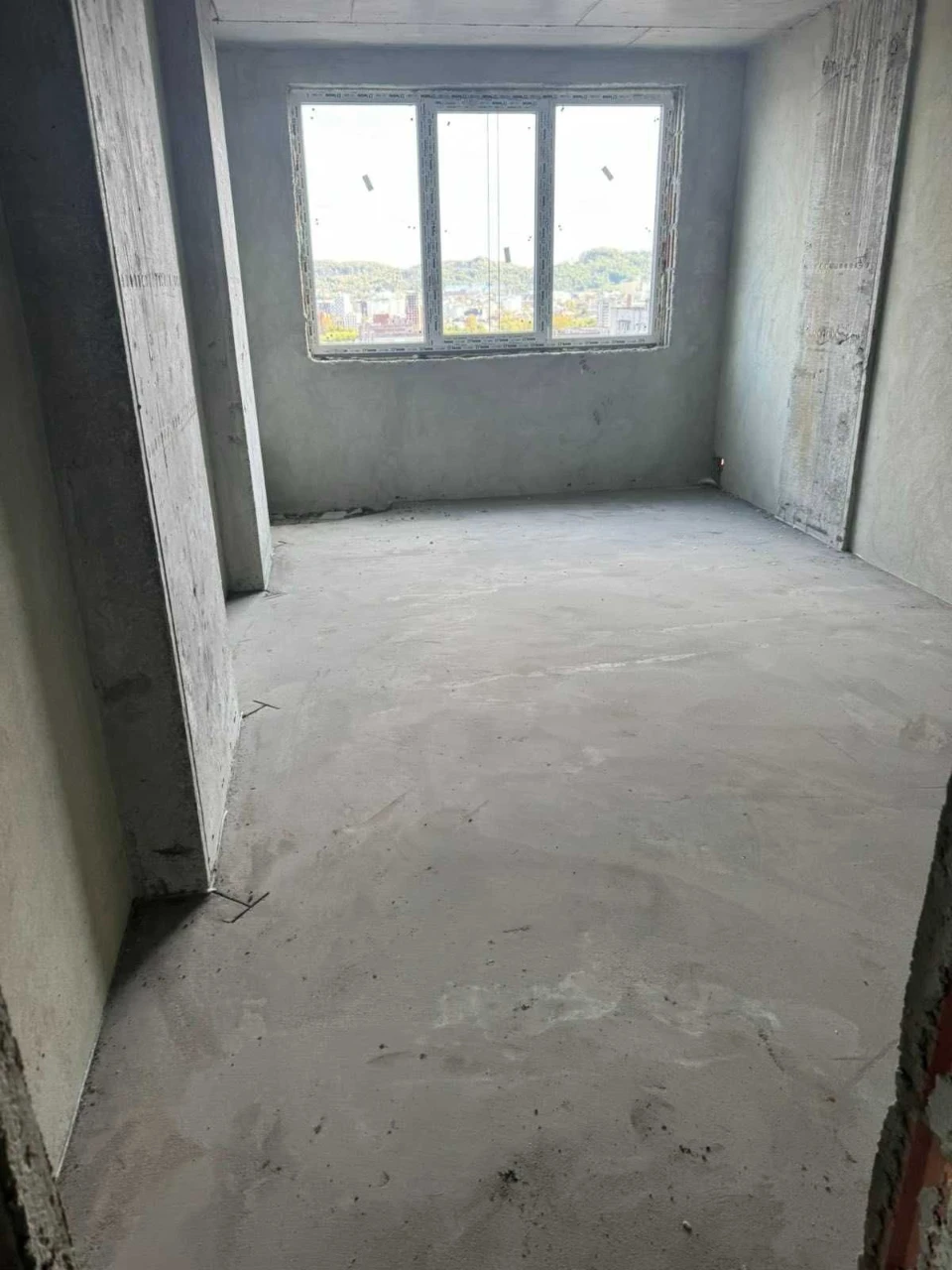 Продаж! 2-кімнатна квартира, вул. Очеретяна Микол