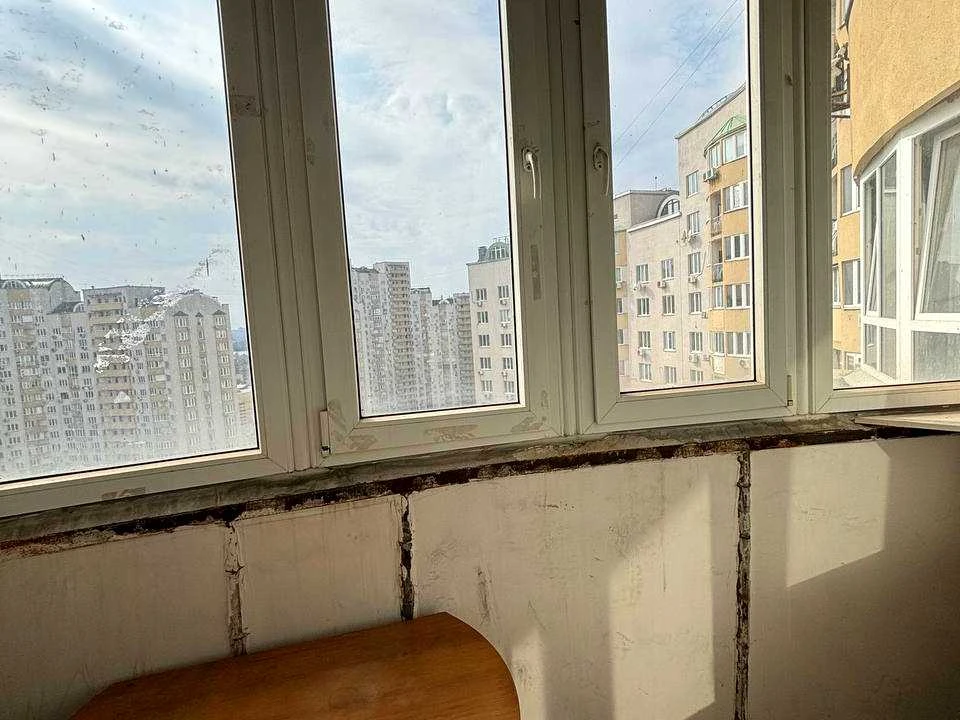 Квартира. Киев, Днепровская набережная ул.