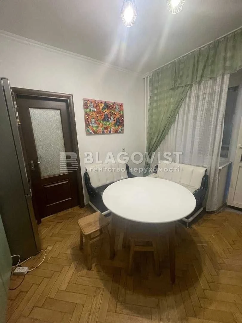 Продаж просторої квартири, вул. Відпочинку, 12, м. Житомир