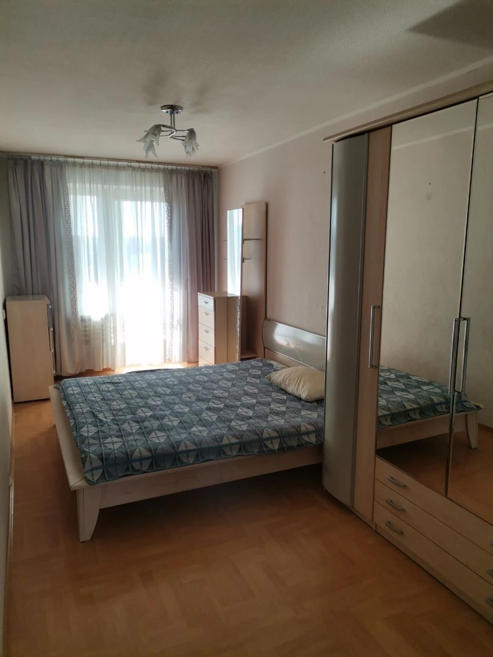 Sale of a 3-bedroom apartment Kyiv, Obolon, Bogatyrska