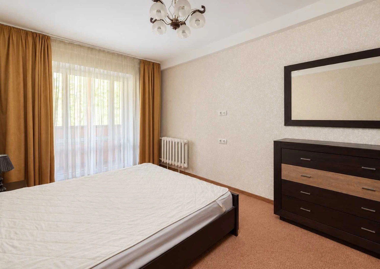 Bright 2-bedroom apartment 60 sq m on вул. Березняківськ