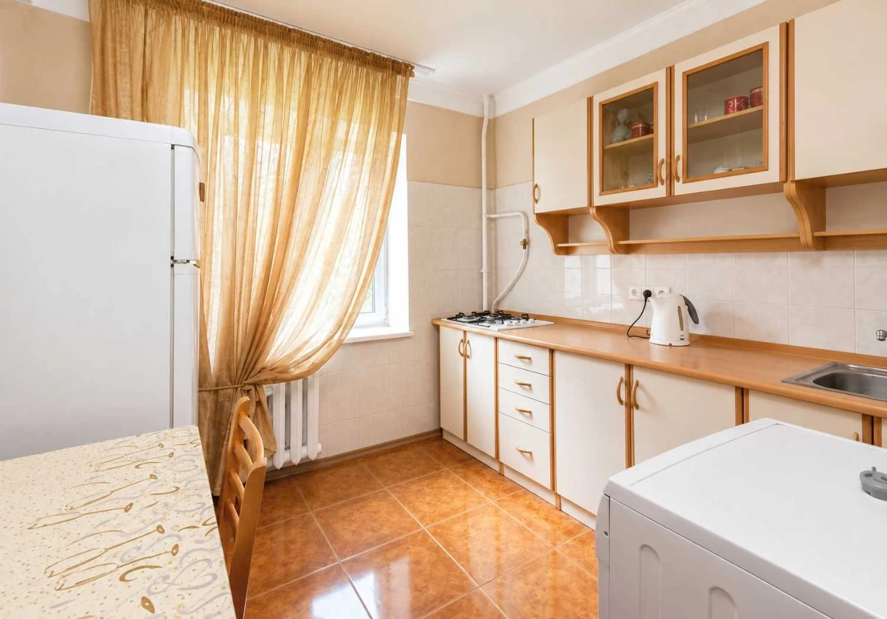 Bright 2-bedroom apartment 60 sq m on вул. Березняківськ