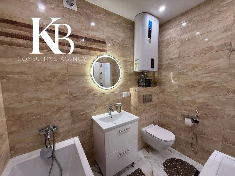 Best House, Selling 2-bedroom apartment, Victory 1