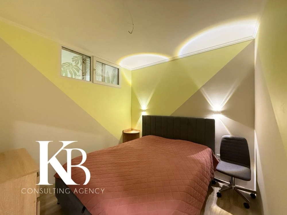 Best House, Selling 2-bedroom apartment, Victory 1