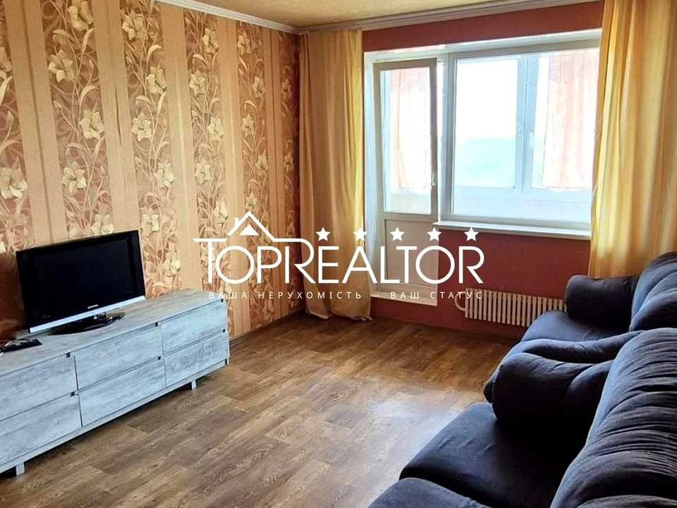 Apartment. Velika Kільцева street, Kharkiv