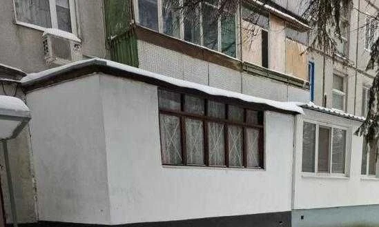 Продам 2-ку в нормальном жилом состоянии на Новых Домах