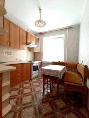 For sale, 1 room apartment on Byron 6/9 in excellent condition.