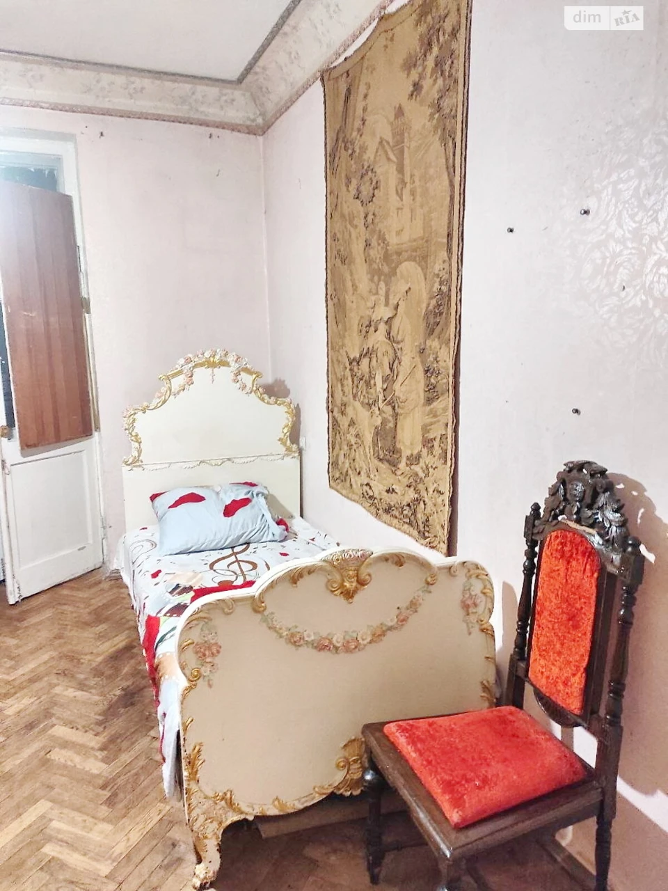 Long-Term Rental Room in Holosiiv