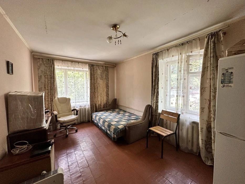 Продам квартиру по вул. Парковій, в самому центрі міста