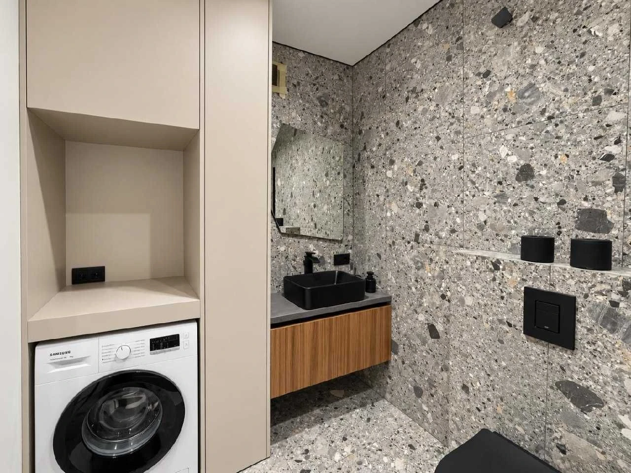 Продам 2-кімнатну квартиру 60,5 м² з індивідуальним опаленням на 4 поверсі