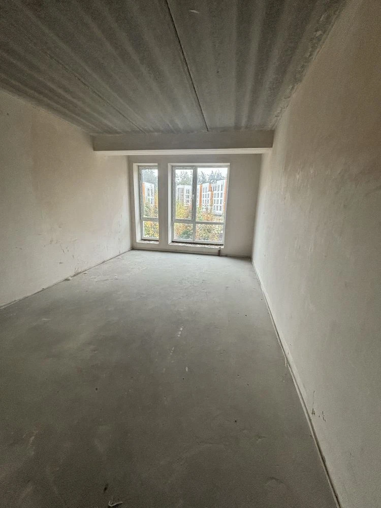 Spacious 1-bedroom apartment, which can be re-planned into a 2-bedroom apartment