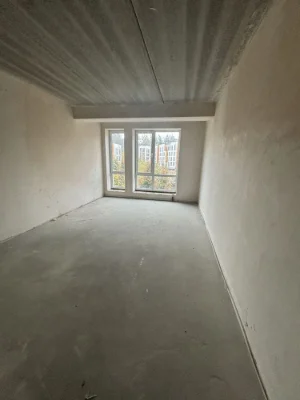 Spacious 1-bedroom apartment, which can be re-planned into a 2-bedroom apartment