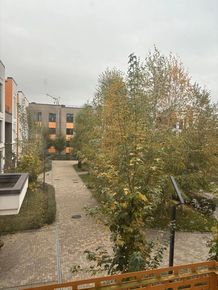 Spacious 1-bedroom apartment, which can be re-planned into a 2-bedroom apartment