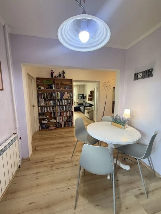 4-room apartment for sale, Kyiv, 6 minutes from Akademmistechko metro station, everything is left