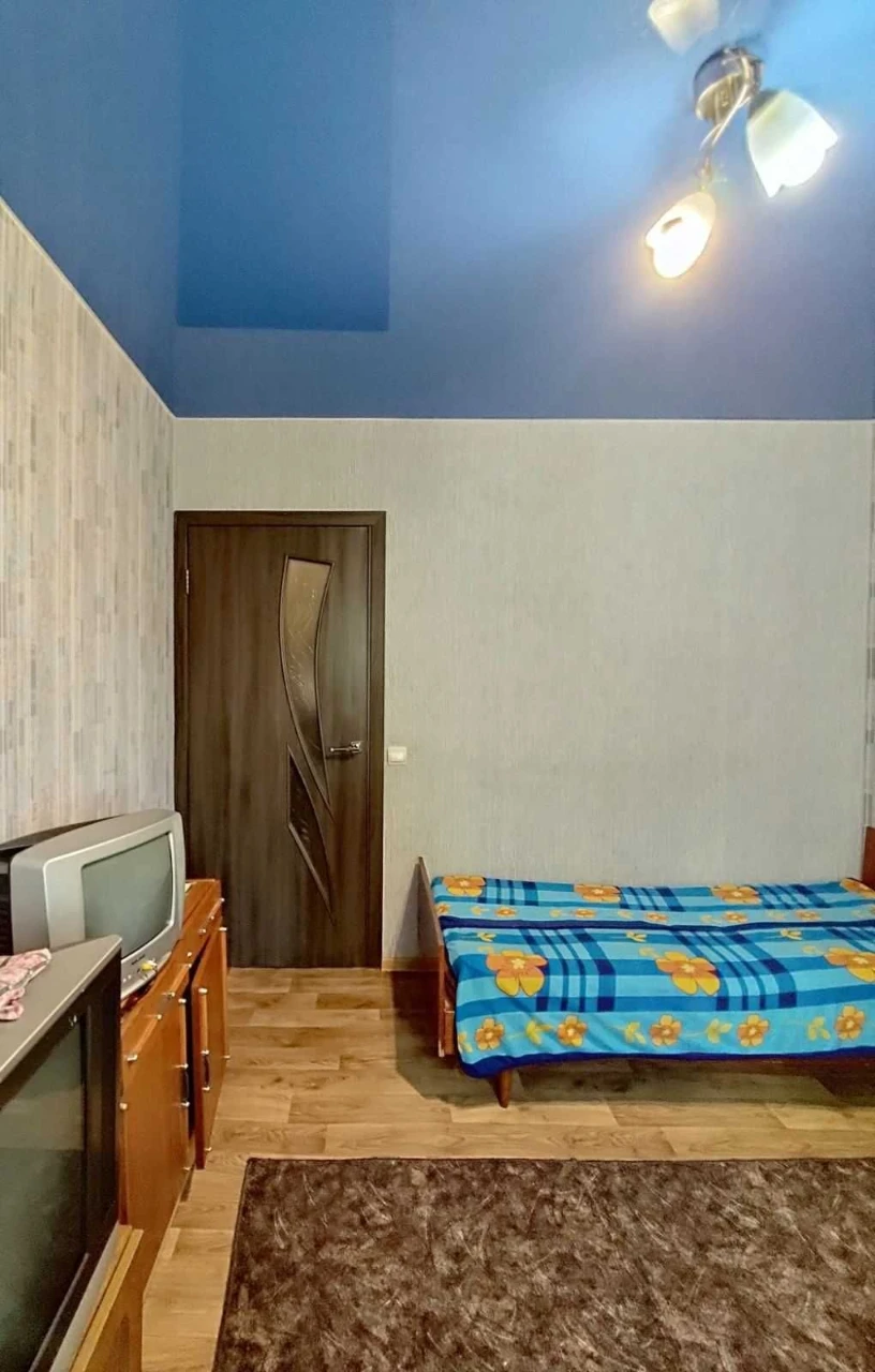 For Sale: 2-room apartment near Tehuchilche Bus Stop, 2nd Floor
