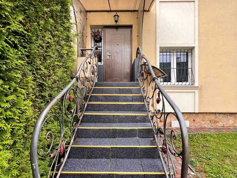House. Vynnyky (Lviv), Ustima Karmoluka str.